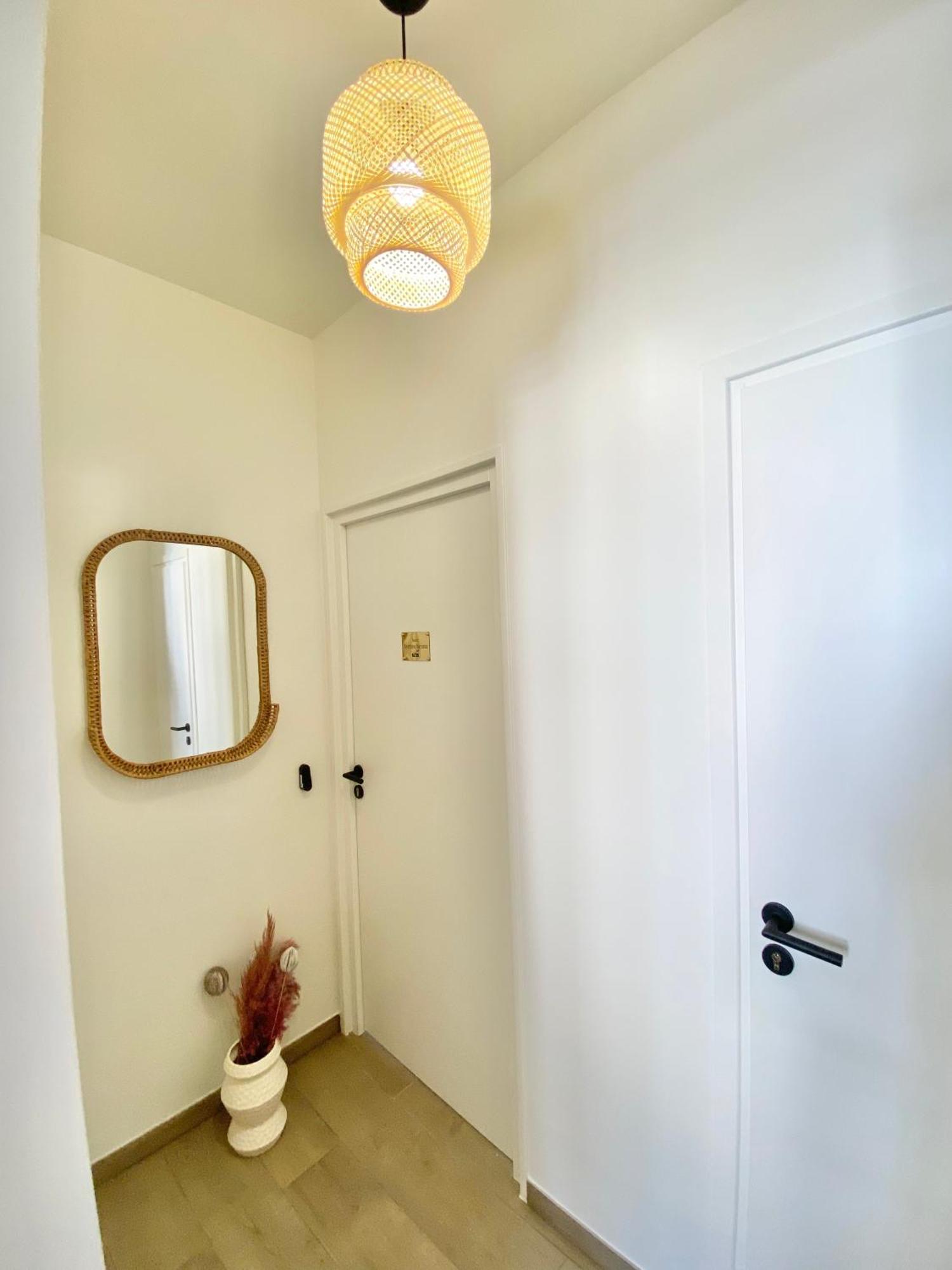 Appartement Moderne Climatise Monaco Vue Mer Cap-d'Ail Bagian luar foto